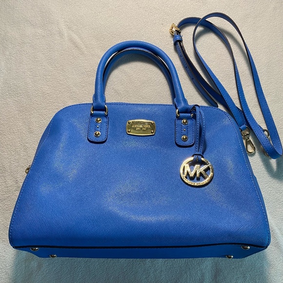 Michael Kors Handbags - Michael Kors Medium Tote Bag
